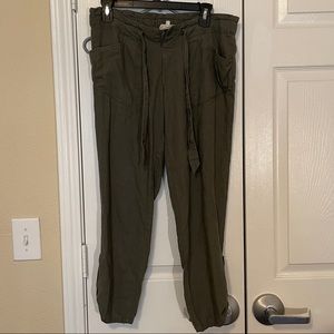 Jolt Capri Safari Pants